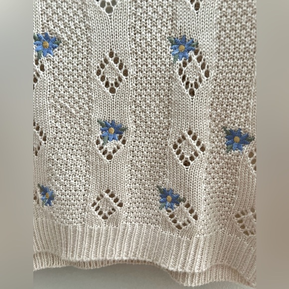 Pink Rose Embroidered knit cardigan and tank top set size XS - Picture 11 of 11